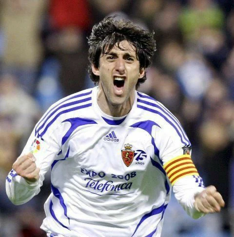 Camiseta Jaque a Blancas “ El príncipe Milito” - Imagen 7