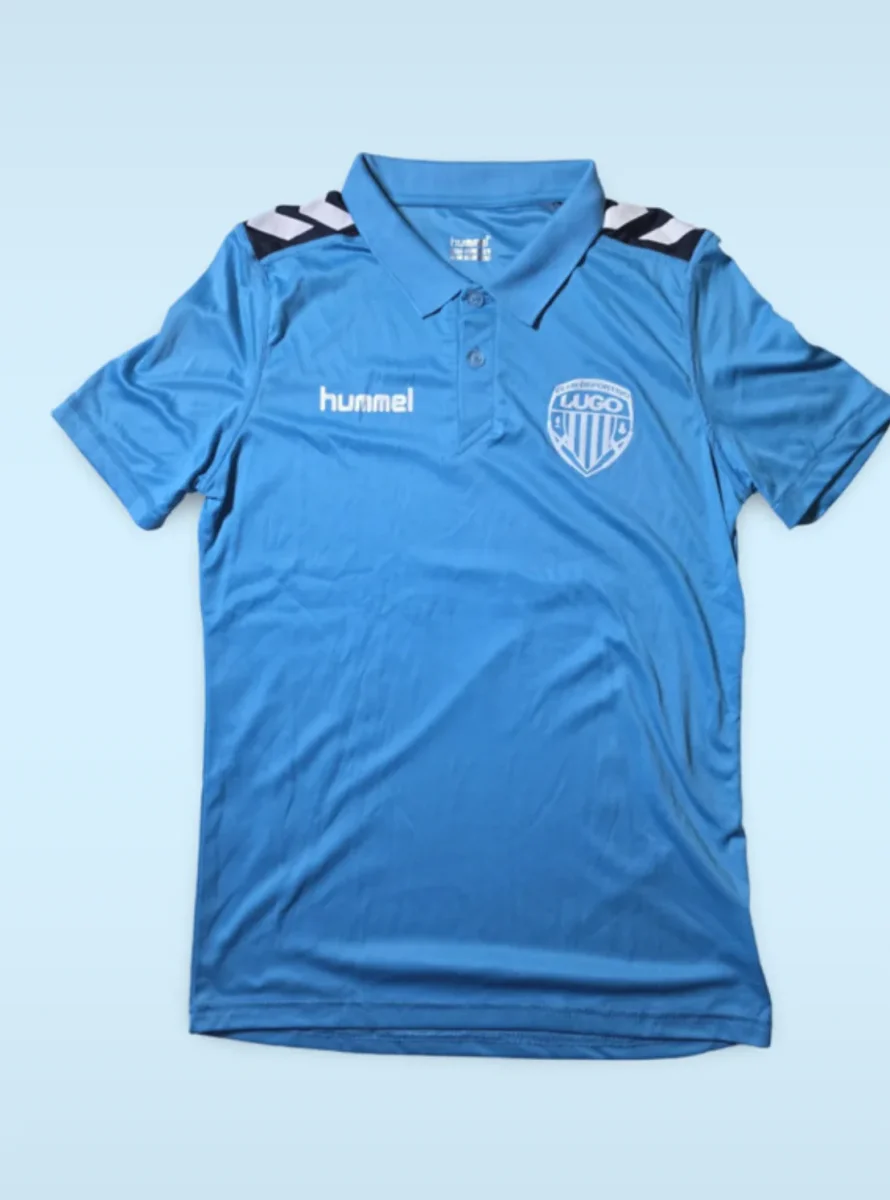 Polo CD Lugo Hummel - Edición Oficial de Entrenamiento talla S - Imagen 3