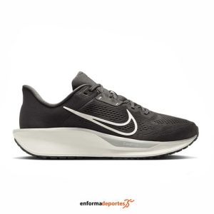 Zapatilla Hombre Nike Quest 6 | MEDIUM ASH/SAIL-COLLEGE G