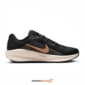 Zapatilla mujer Nike Downshifter 13 | BLACK/MTLC RED BRONZE-GUA